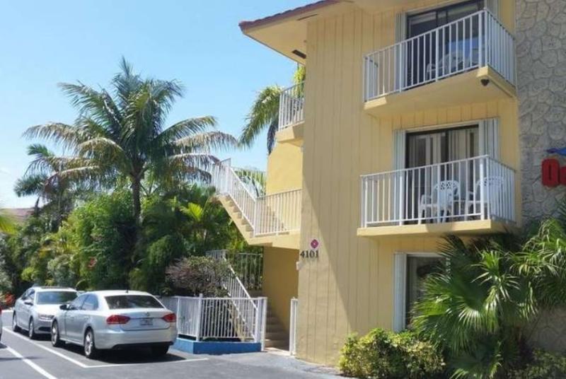 Ocean Mile Hotel Fort Lauderdale Exterior photo